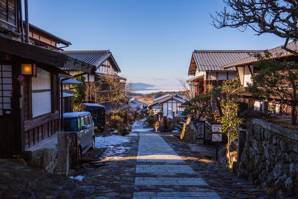 女性ひとり旅に最適なカウンター席の宿はどこ？